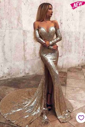 The gauze wedding dress can bring out the romantic atmosphere